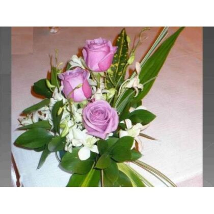 Buchet trandafiri si orhidee