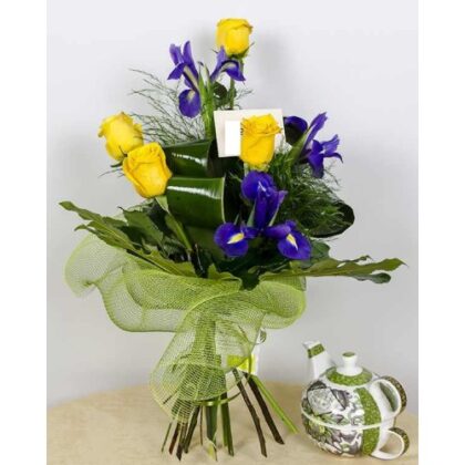 Buchet trandafiri si iris