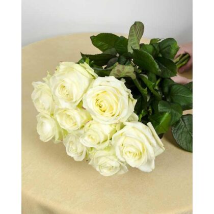 Buchet 9 fire trandafiri